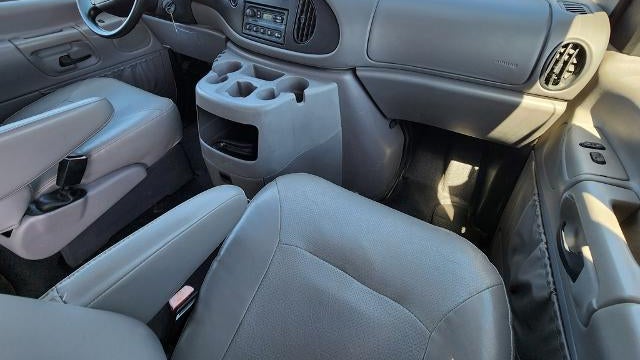2001 Ford E-Series E-150 XL