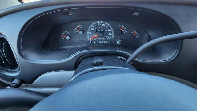 2001 Ford E-Series E-150 XL