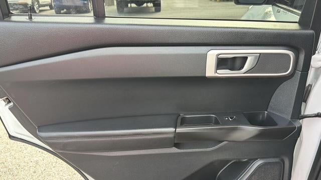 2020 Ford Explorer Base