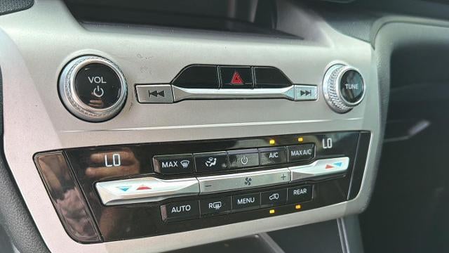 2020 Ford Explorer Base