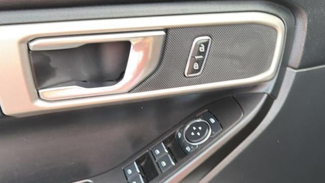 2020 Ford Explorer Base