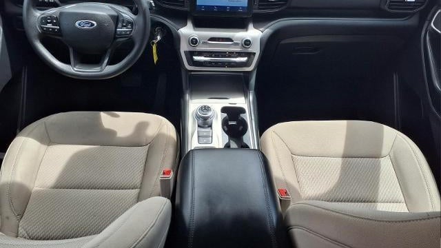 2021 Ford Explorer Base