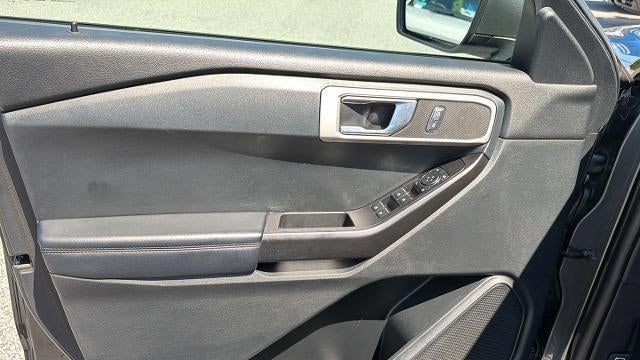 2020 Ford Explorer Base
