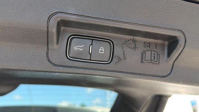 2020 Ford Explorer Base