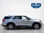 2022 Explorer Thumbnail 9