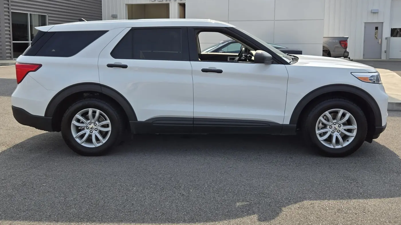 2021 Ford Explorer Base