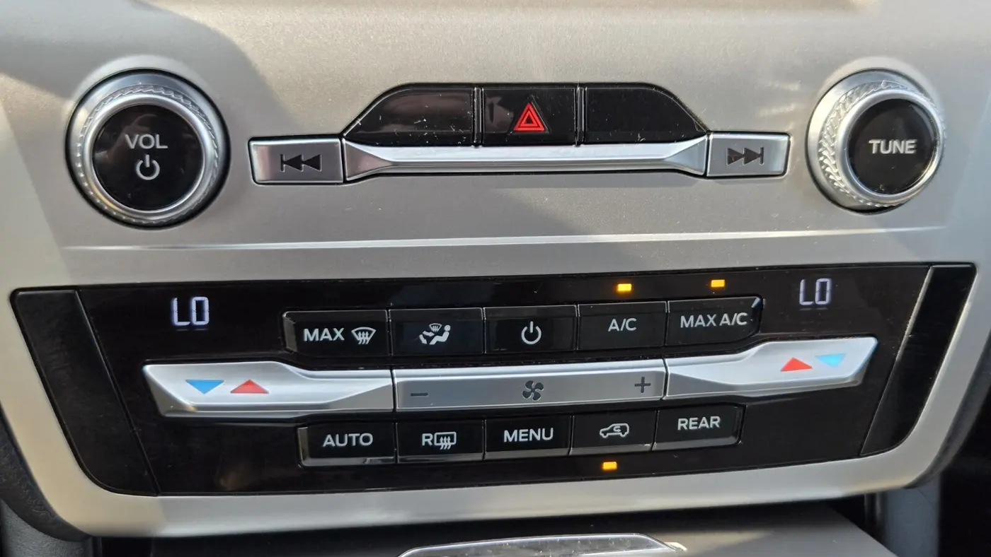 2021 Ford Explorer Base