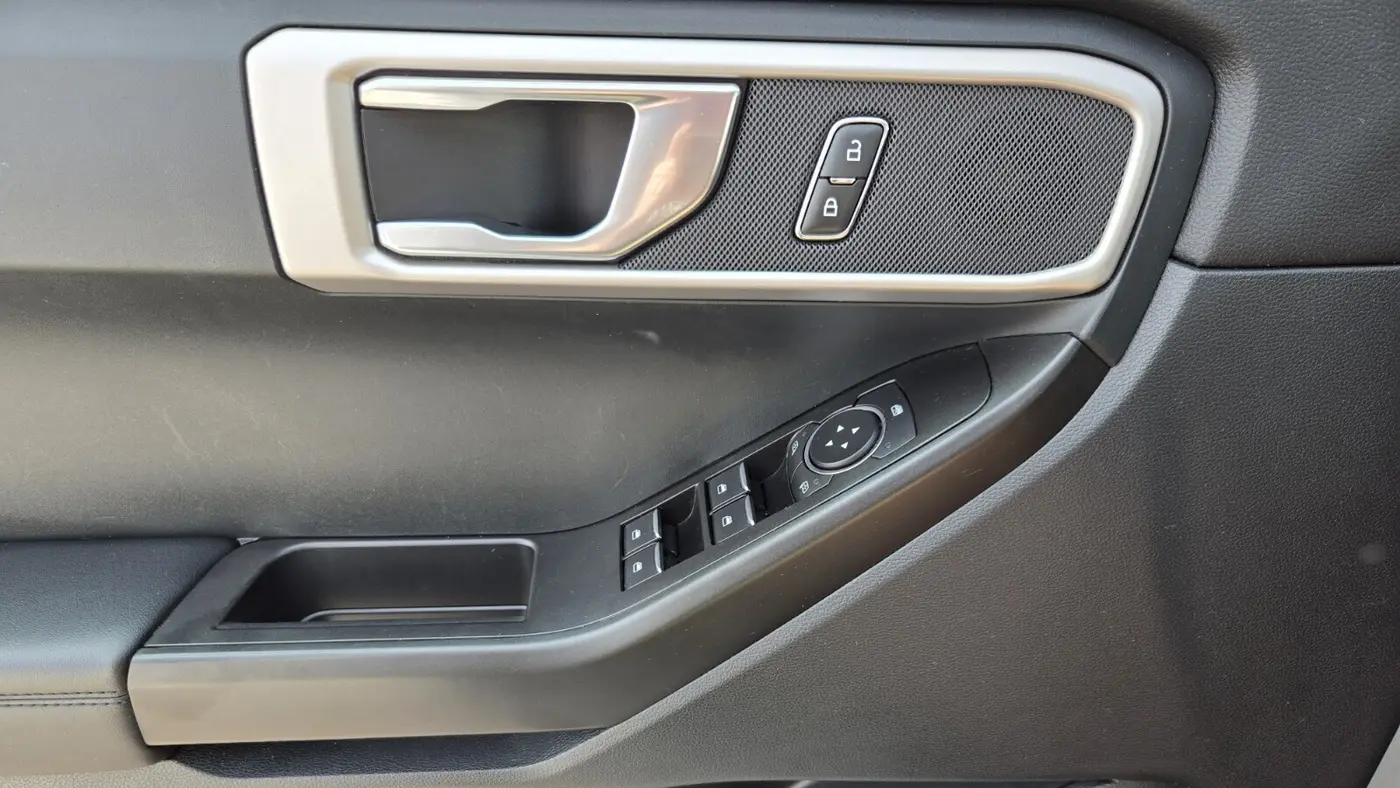 2021 Ford Explorer Base