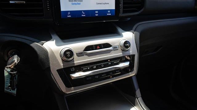 2021 Ford Explorer Base