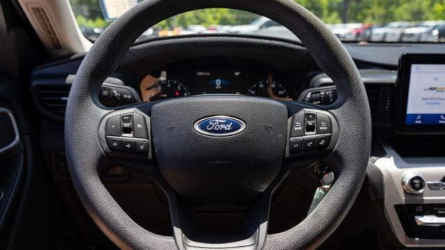 2021 Ford Explorer Base
