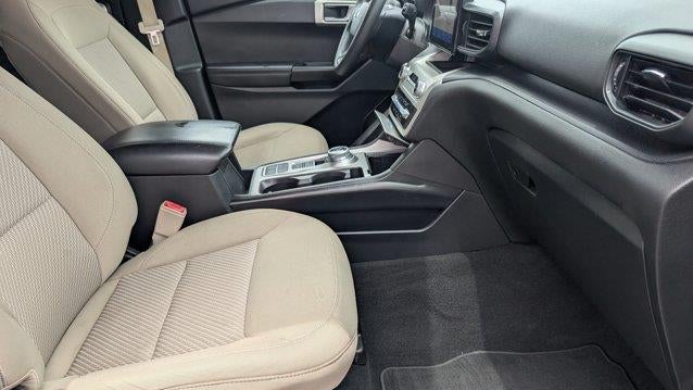 2021 Ford Explorer Base