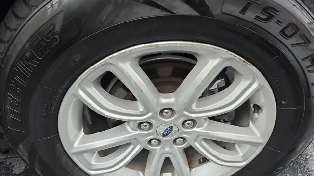 2021 Ford Explorer Base