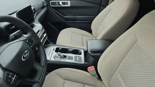 2021 Ford Explorer Base