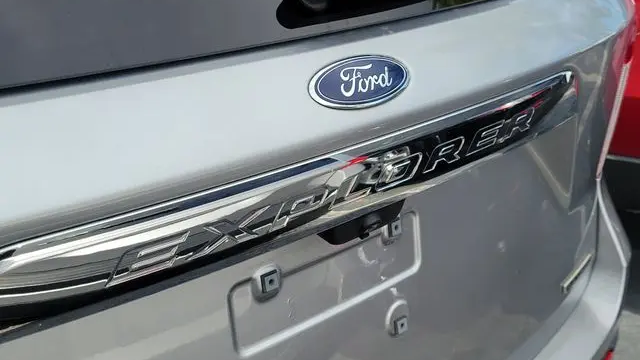 2021 Ford Explorer Base