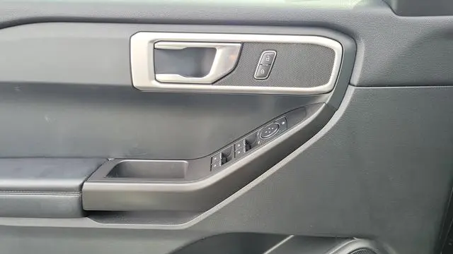 2021 Ford Explorer Base