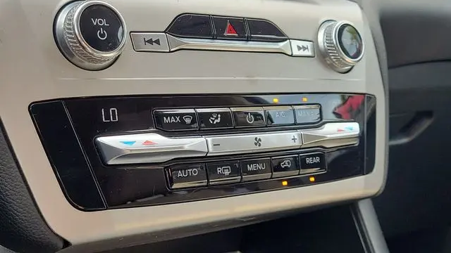 2021 Ford Explorer Base