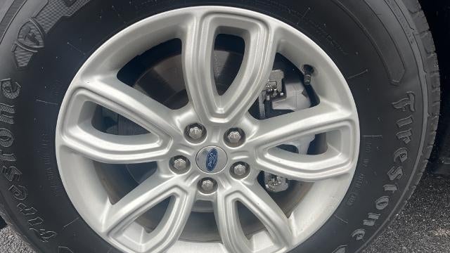 2021 Ford Explorer Base