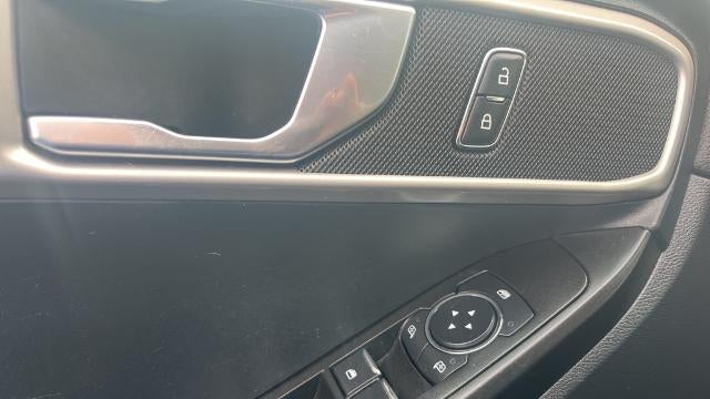 2021 Ford Explorer Base