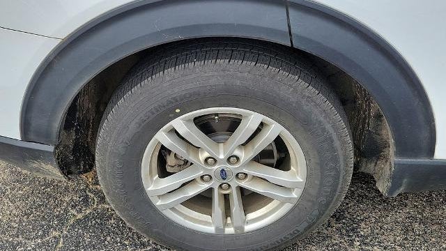 2023 Ford Explorer Base