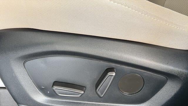 2020 Ford Explorer Base