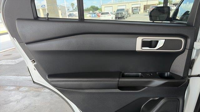 2020 Ford Explorer Base