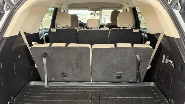 2020 Ford Explorer Base