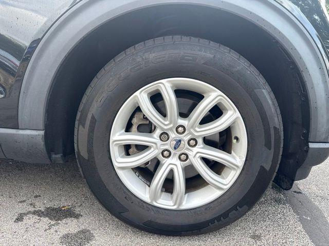 2021 Ford Explorer - $22,500