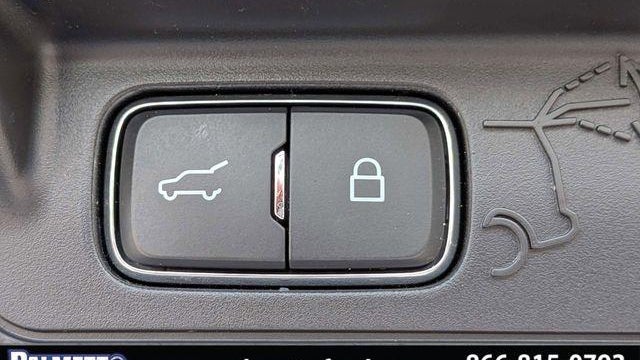 2020 Ford Explorer Base