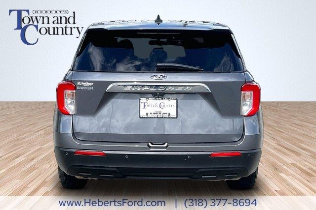 2022 Ford Explorer - $17,988
