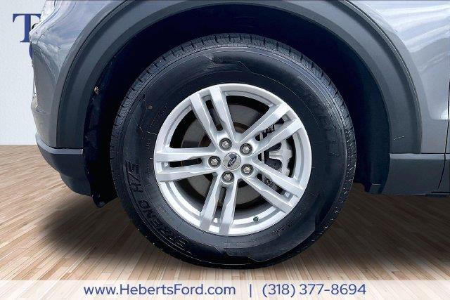 2022 Ford Explorer - $17,988