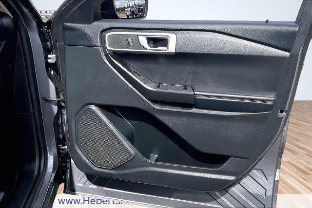 2022 Ford Explorer - $17,988