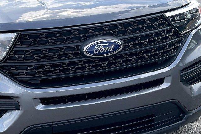2022 Ford Explorer - $17,988