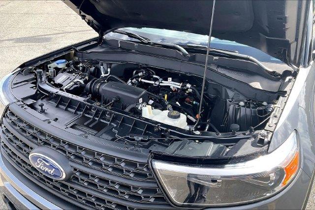 2022 Ford Explorer - $17,988