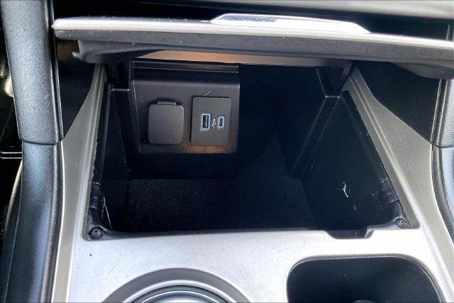 2022 Ford Explorer - $17,988
