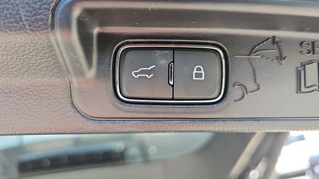2021 Ford Explorer Base