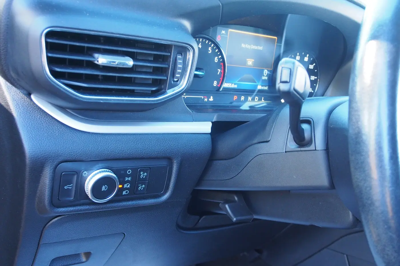 2022 Ford Explorer - $22,846