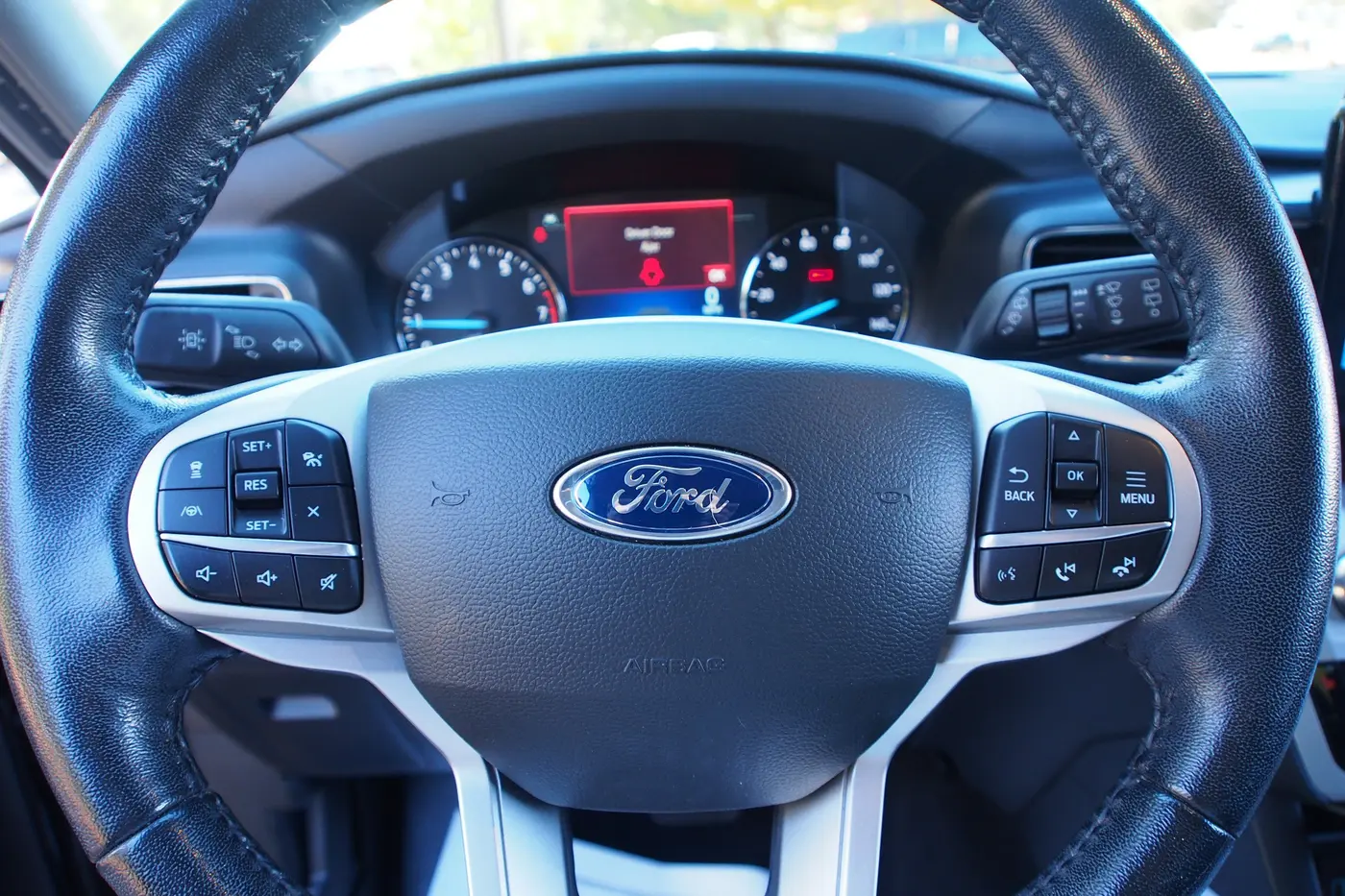 2022 Ford Explorer - $22,846
