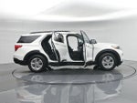 2023 Explorer Thumbnail 5