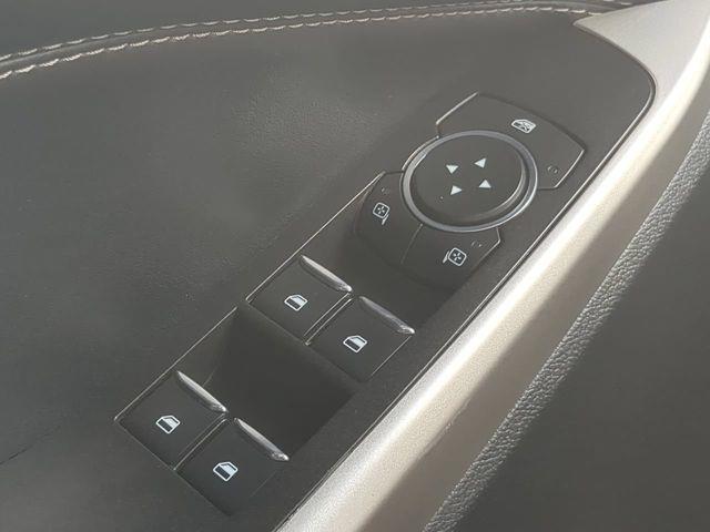2022 Ford Explorer - $24,735