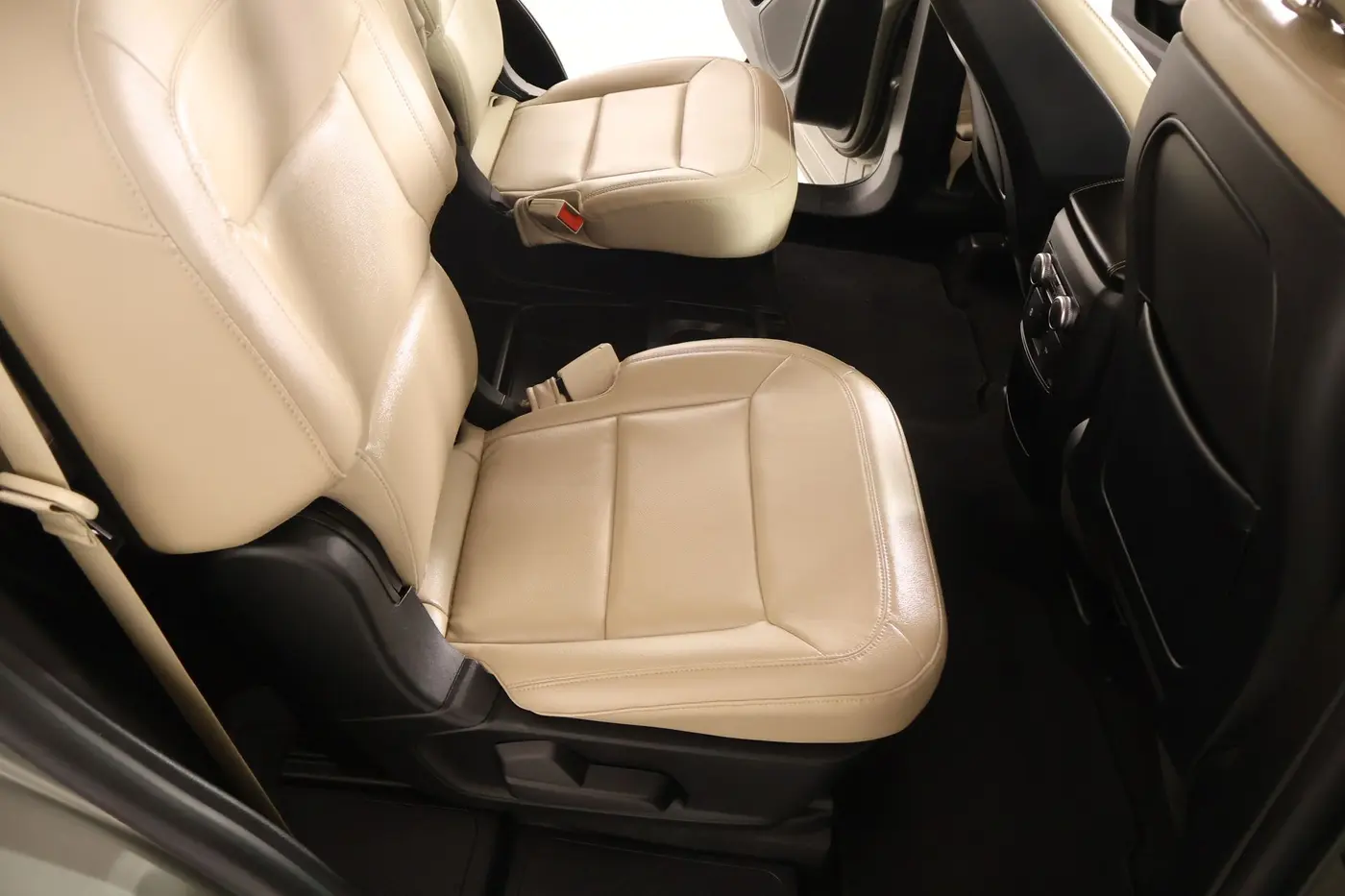 2020 Ford Explorer - $23,189