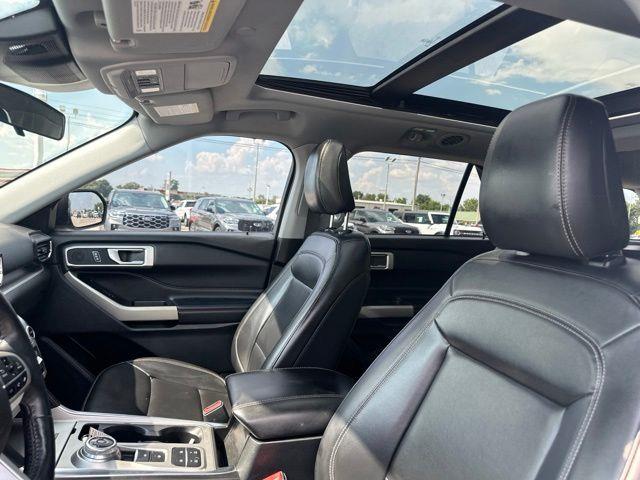 2021 Ford Explorer - $21,810