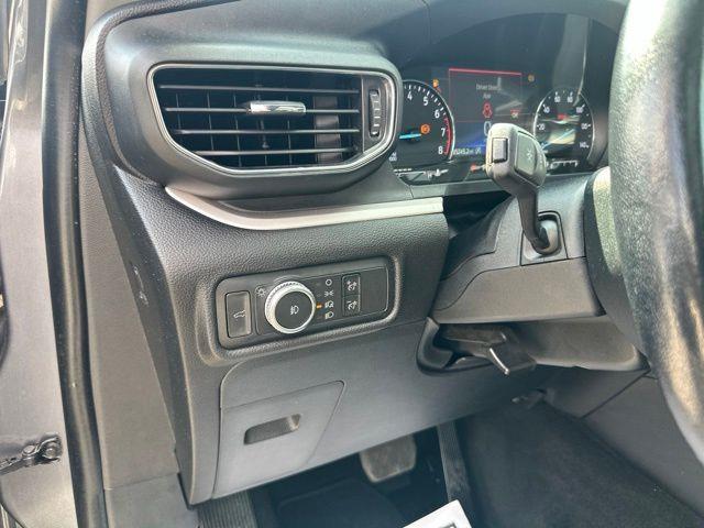 2021 Ford Explorer - $21,810