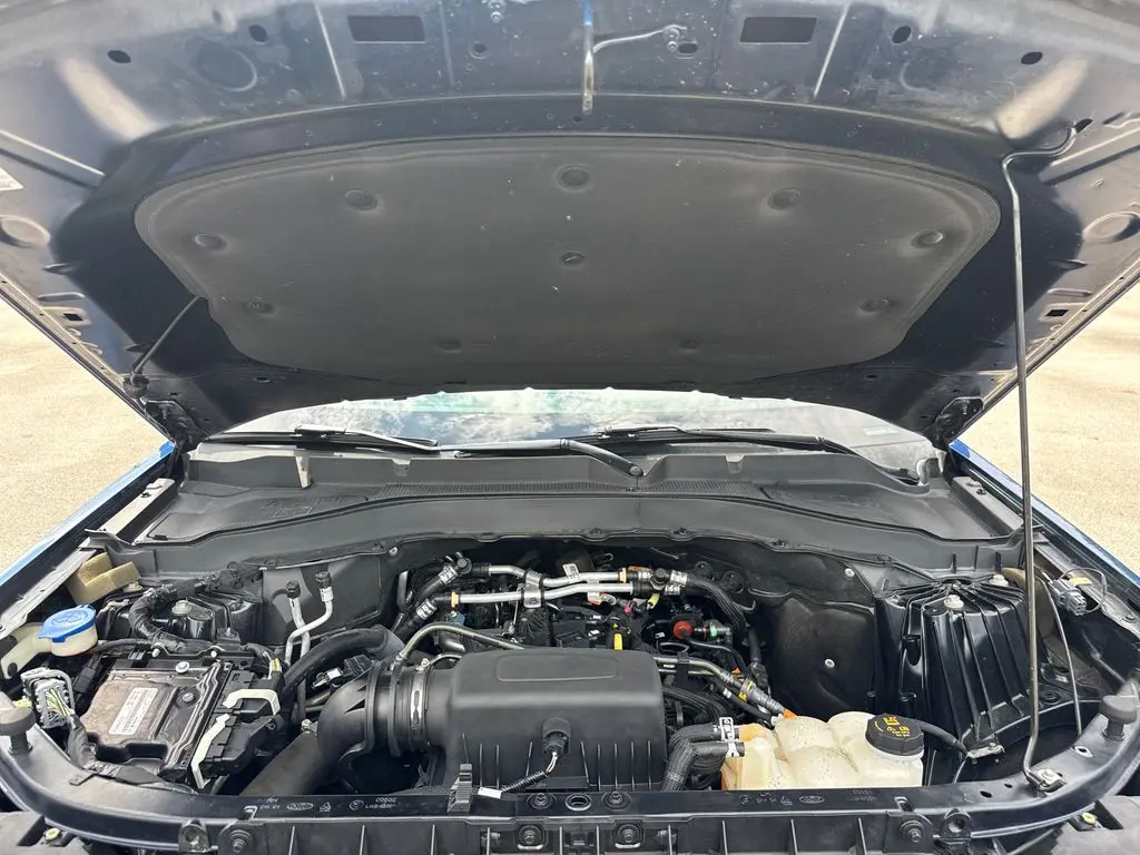 2023 Ford Explorer - $25,500