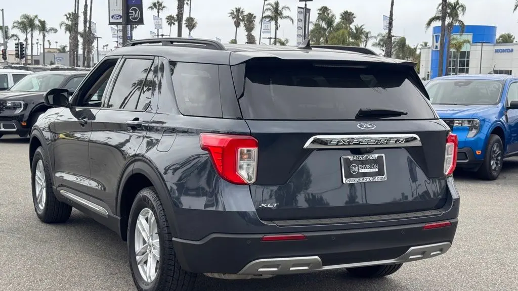 2024 Ford Explorer XLT