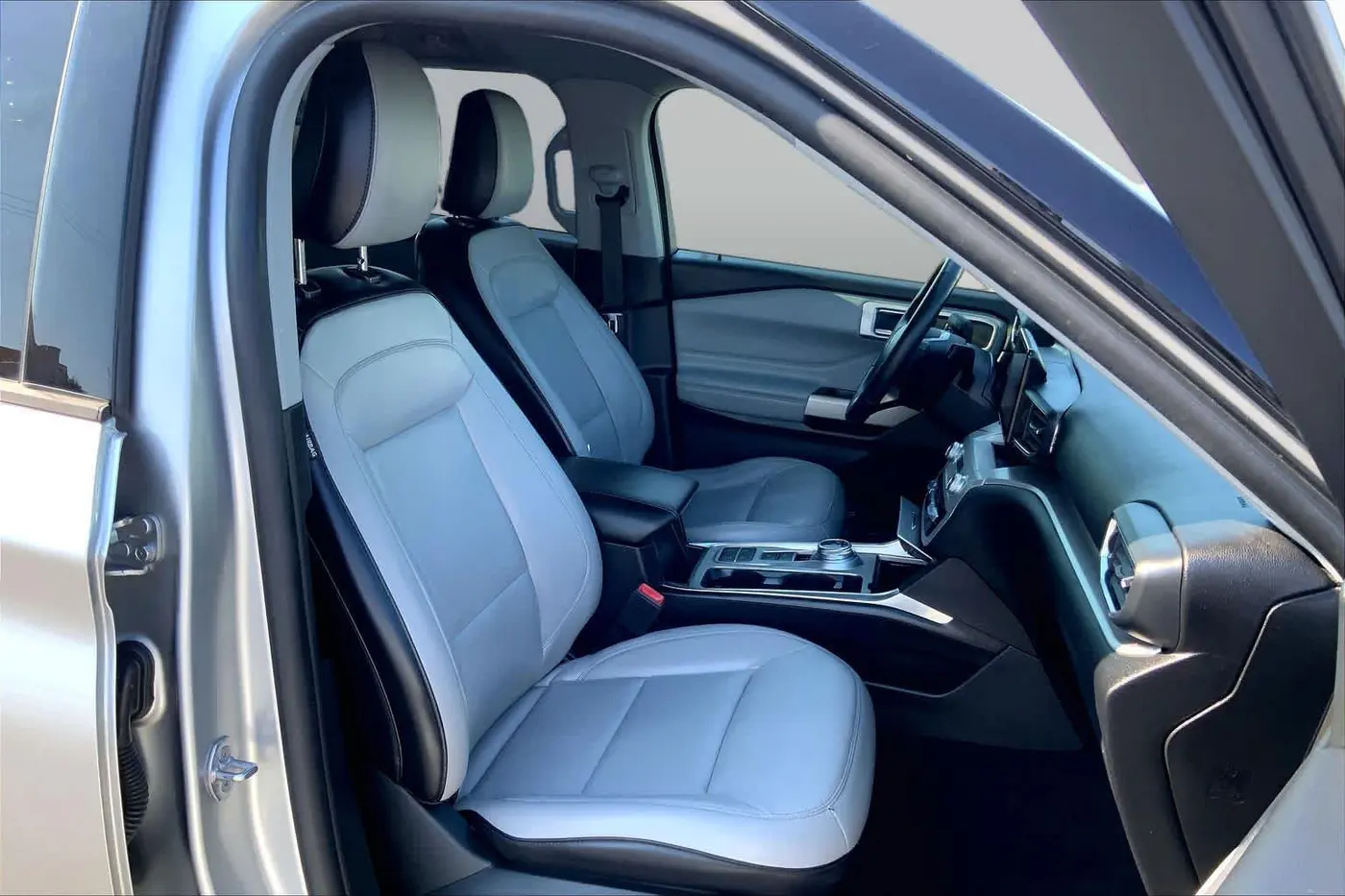 2021 Ford Explorer - $16,795
