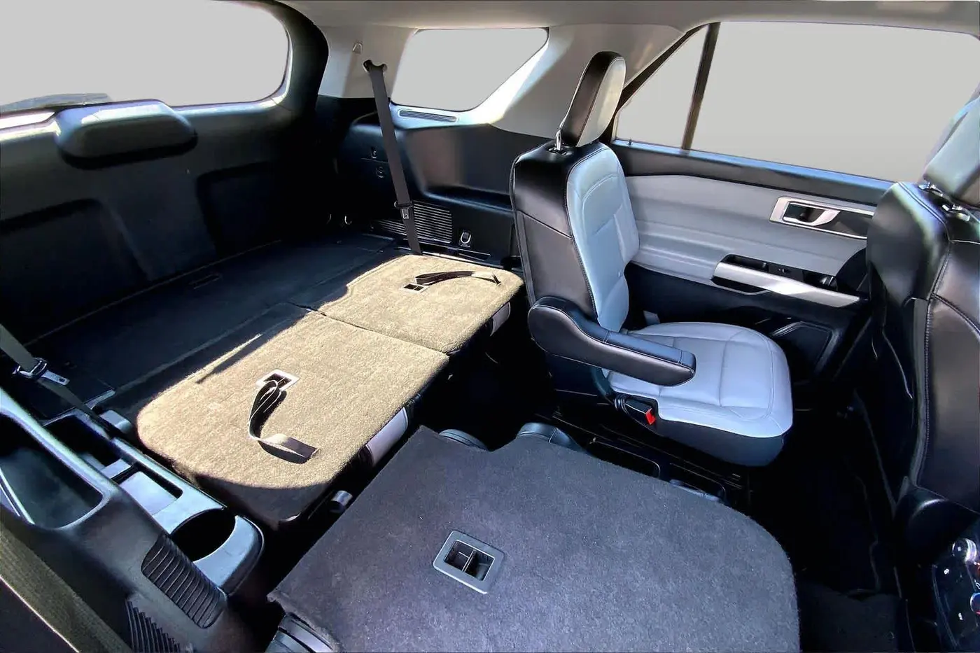 2021 Ford Explorer - $16,795