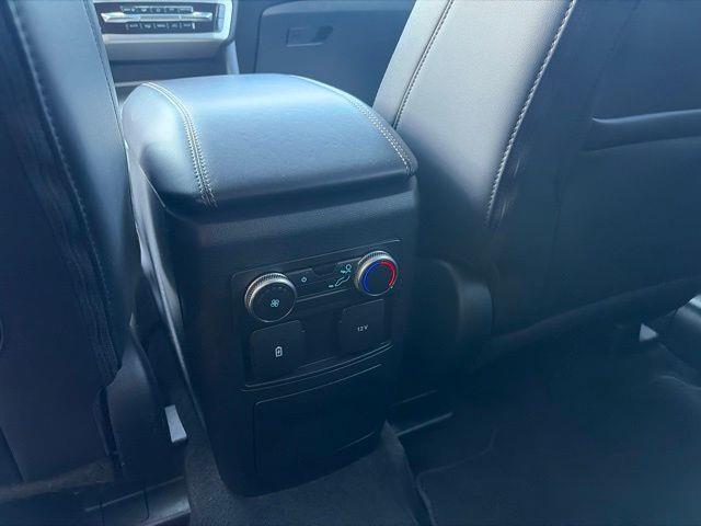2022 Ford Explorer - $26,473