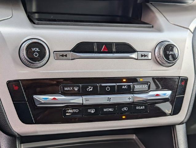 2024 Ford Explorer - $26,040