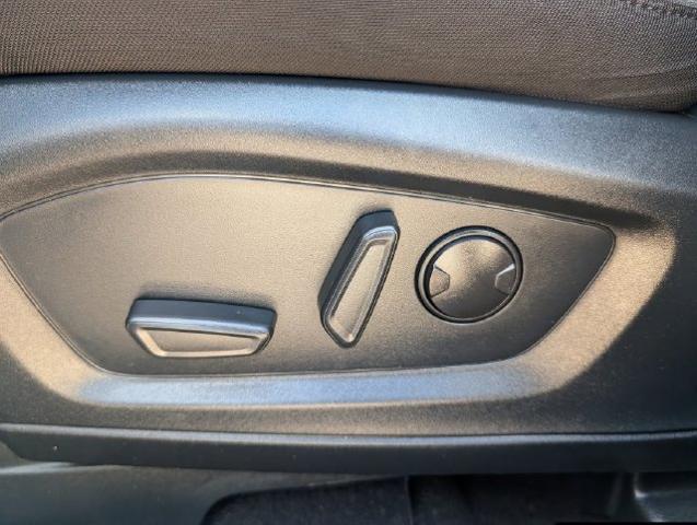 2024 Ford Explorer - $26,040