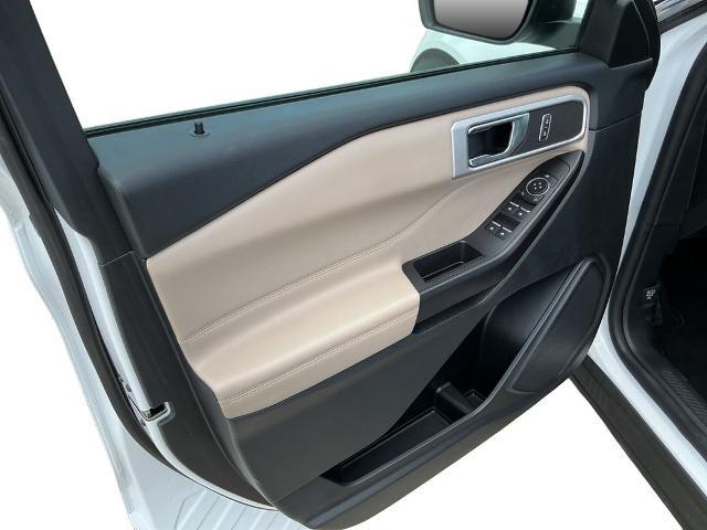 2020 Ford Explorer - $17,800